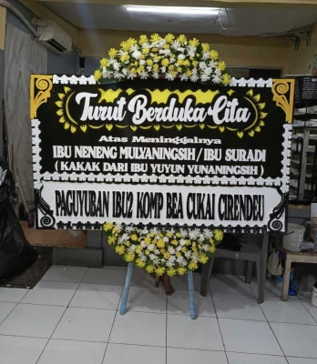 Papan Bunga di Pusat Kota Kupang